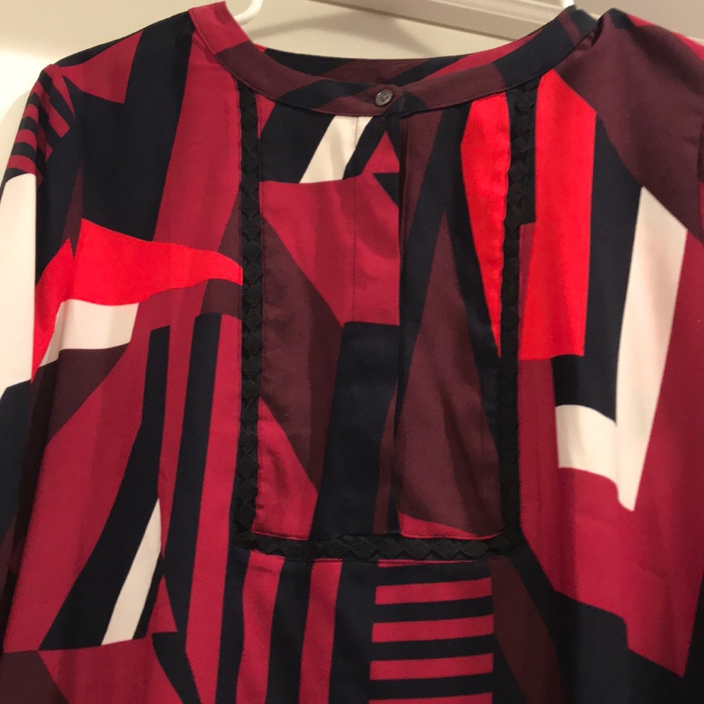 Beautiful geometric patterned! - Picture 3 of 3